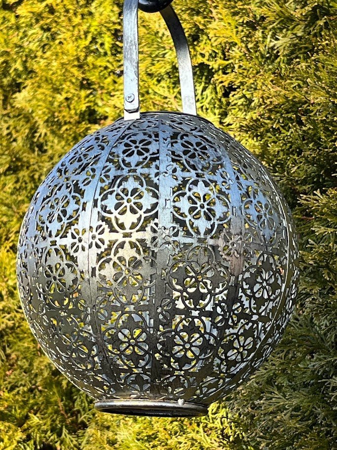 Solar Garden Lantern Globe Light - Garden Outside The Box