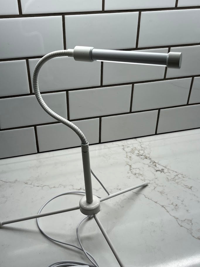 Grow Light - Compact & Adjustable