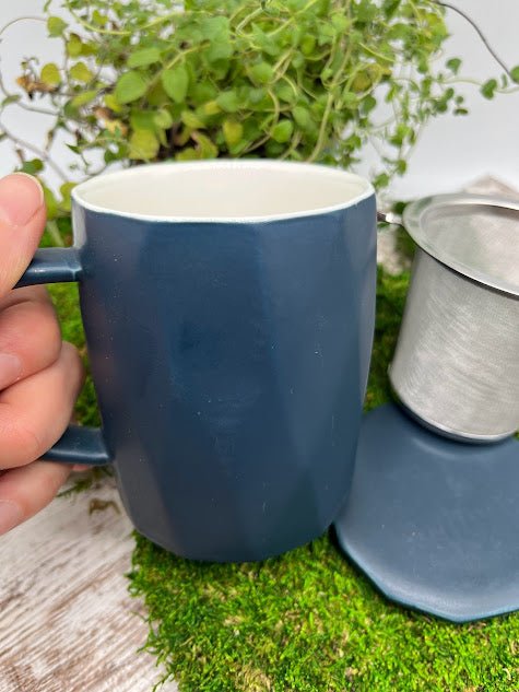 Blue Hummingbird Mug with Tea Basket