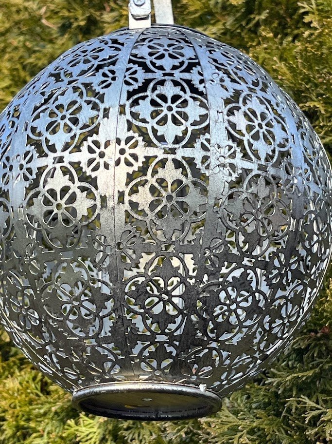 Solar Garden Lantern Globe Light - Garden Outside The Box