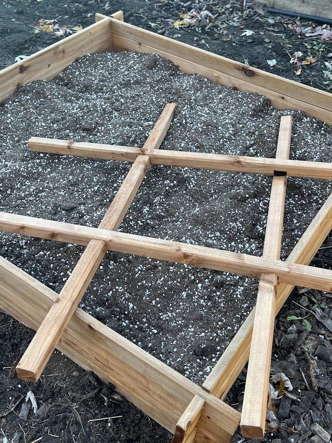 Wood Raised Bed with Grid