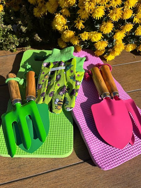 Children's Gardening Kit - Knee Pad Set